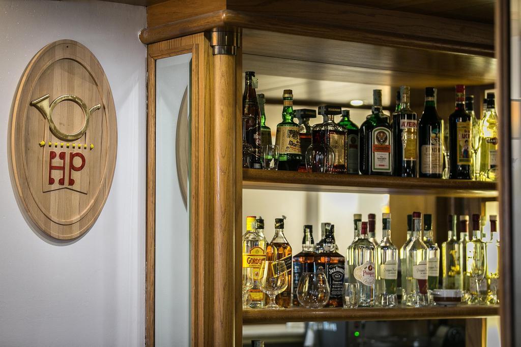 Hotel Posta R.T.A. Мадона ди Кампильо Екстериор снимка