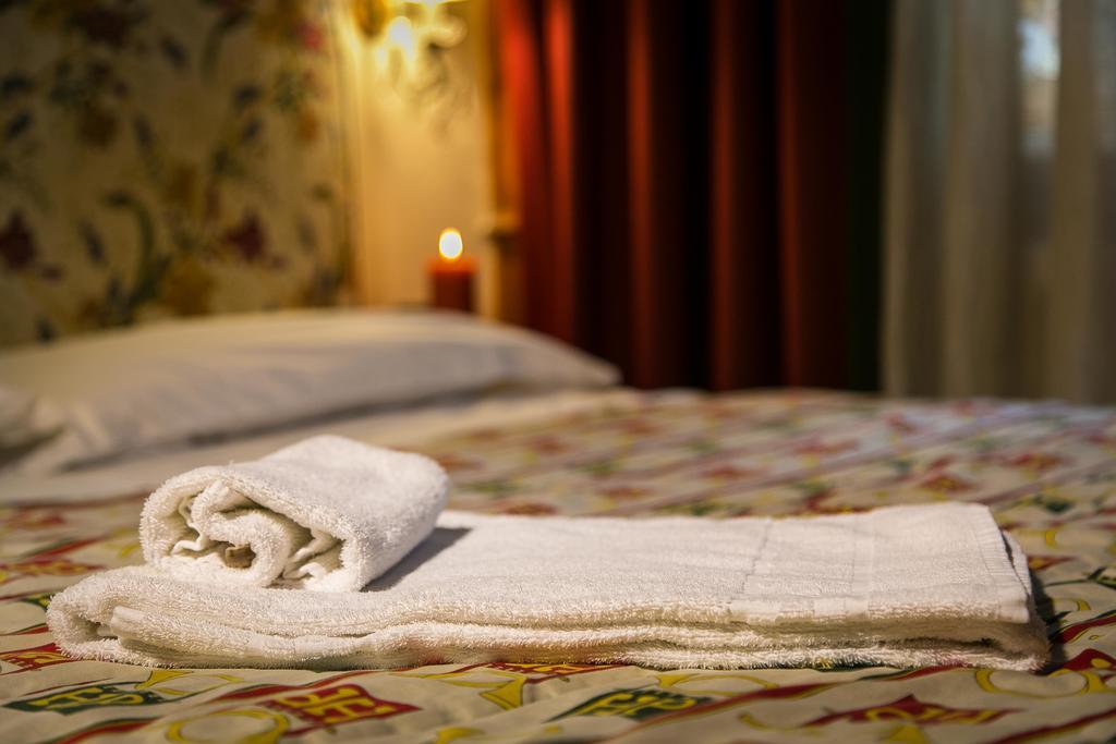Hotel Posta R.T.A. Мадона ди Кампильо Екстериор снимка