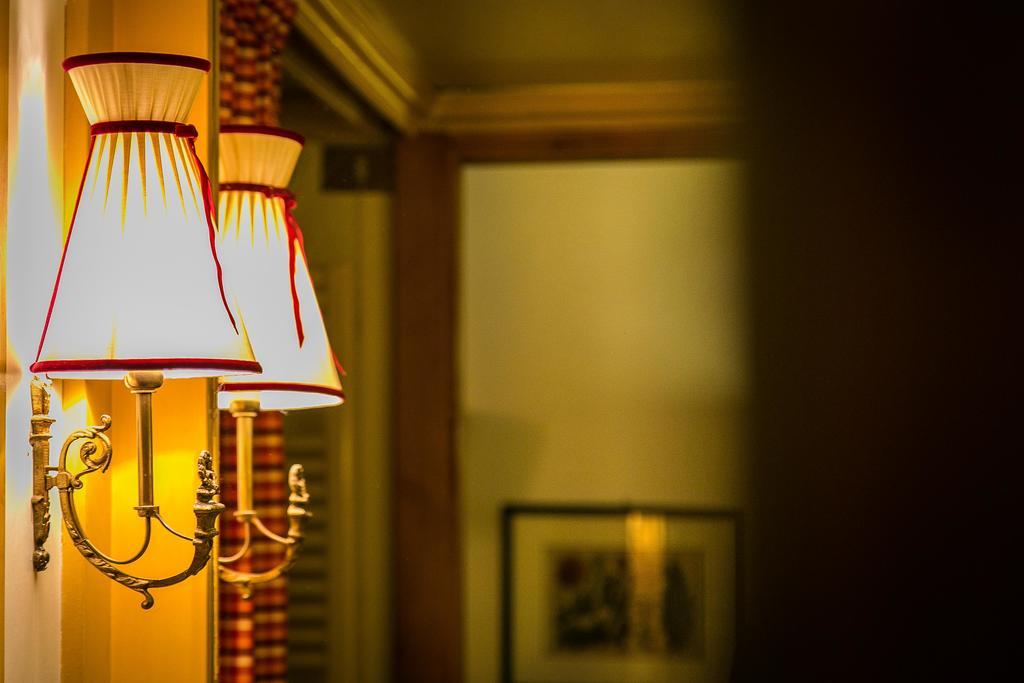 Hotel Posta R.T.A. Мадона ди Кампильо Екстериор снимка