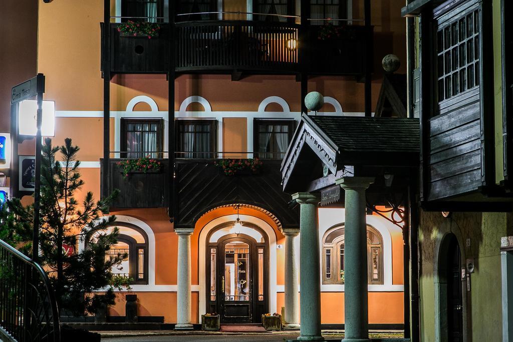 Hotel Posta R.T.A. Мадона ди Кампильо Екстериор снимка