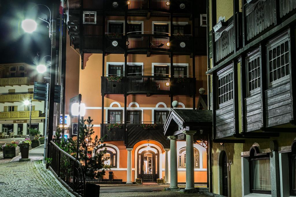Hotel Posta R.T.A. Мадона ди Кампильо Екстериор снимка