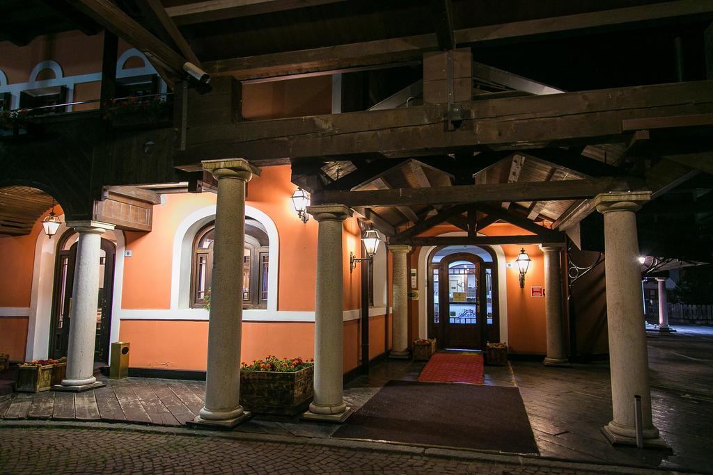 Hotel Posta R.T.A. Мадона ди Кампильо Екстериор снимка