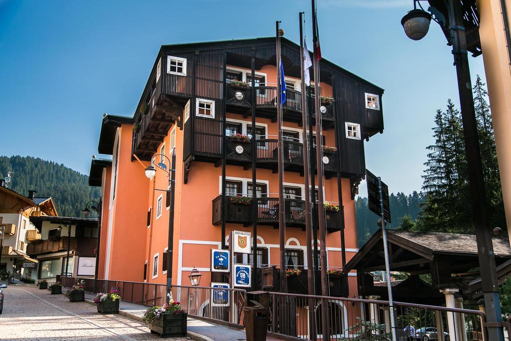 Hotel Posta R.T.A. Мадона ди Кампильо Екстериор снимка