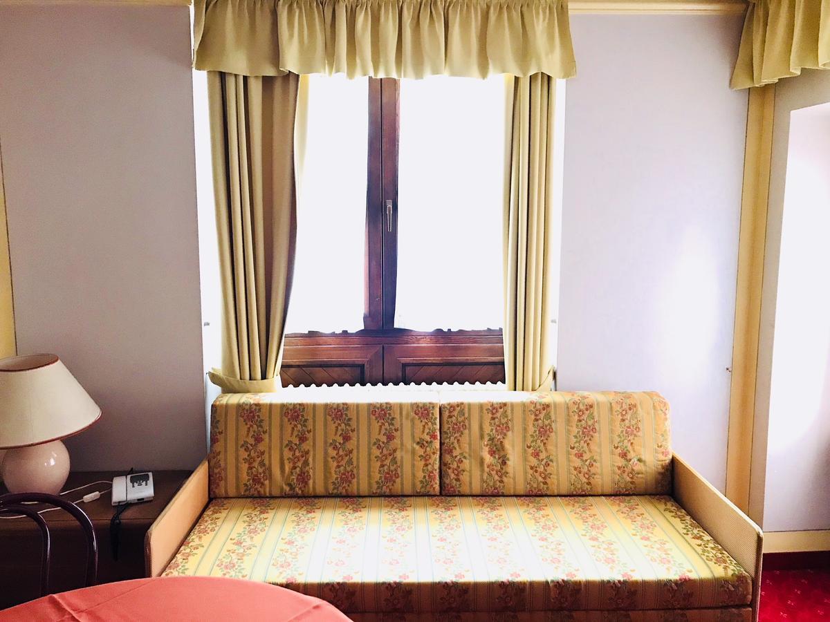 Hotel Posta R.T.A. Мадона ди Кампильо Екстериор снимка