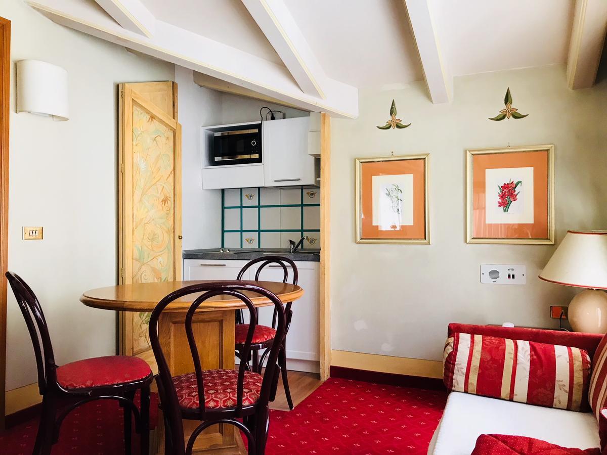 Hotel Posta R.T.A. Мадона ди Кампильо Екстериор снимка